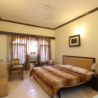 Hotel Meedos Grand, Dehradun 5